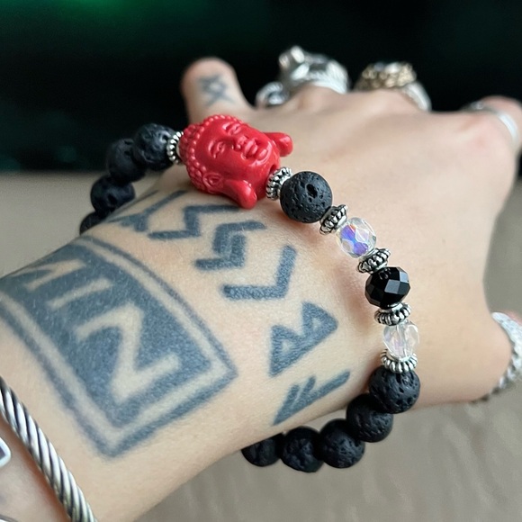 🔴❌ SALE ! red dot items are 2 for $25 . Bundle more than 3 and its $10 each 🙂 - Picture 9 of 9